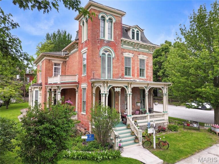 The Dubach Inn: Historic 1871 Italianate Villa & Turnkey B&B for $439,000