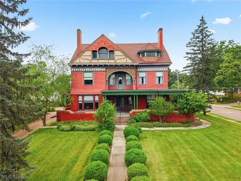 Breathtaking Queen Anne Victorian, circa 1892