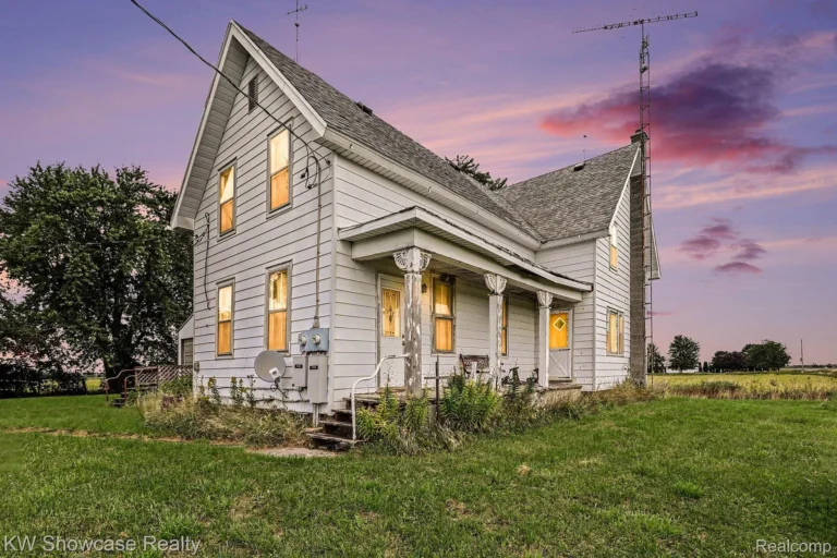 Six Bedrooms, Original Hardwood, and a Secret Staircase: Could You Save This $99K Farmhouse?