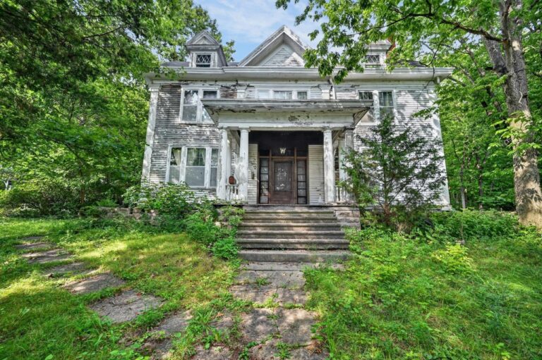 The Aurora Project: 5-Bedroom Classical Revival | $99,900