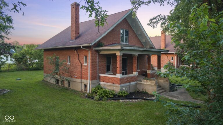 Government Heritage: 1915 Historic Dual-Brick Estate| $199,900