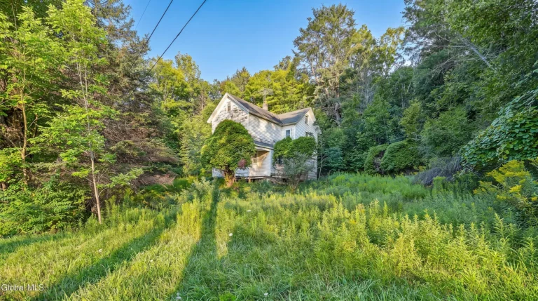 $69,000 in the Catskills: Could You Rescue This 1940 Fixer-Upper?