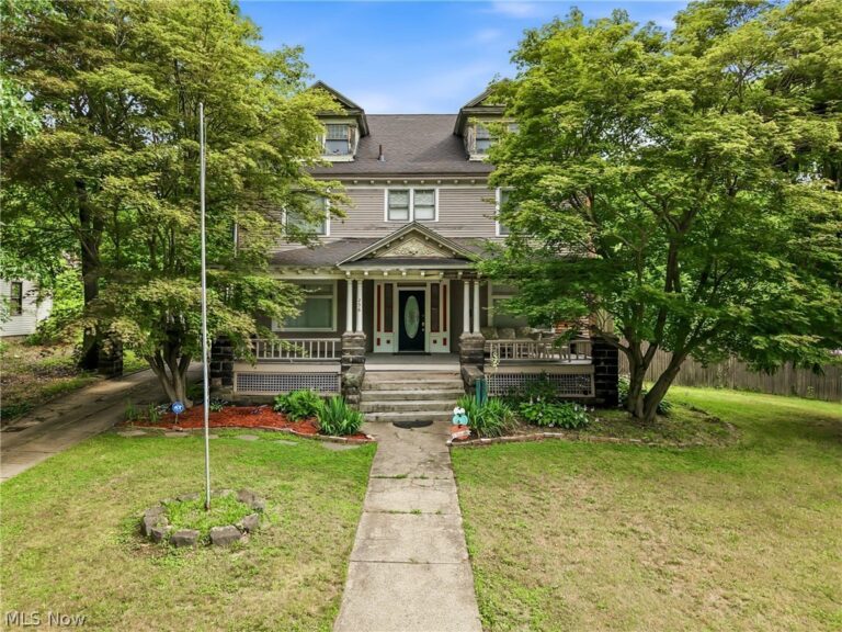 Historic North Side Century Manor: 1911 Craftsman Traditional – Offered at $120,000