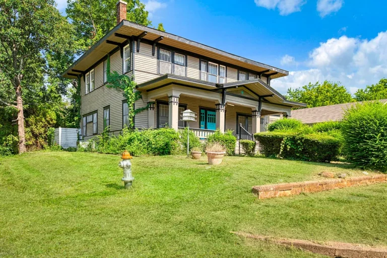 Turn-of-the-Century Residence: 1900 Historic Home | $129,800