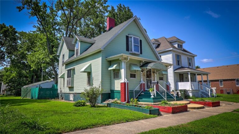 High-Yield College Corridor Traditional: 1895 – Offered at $54,000