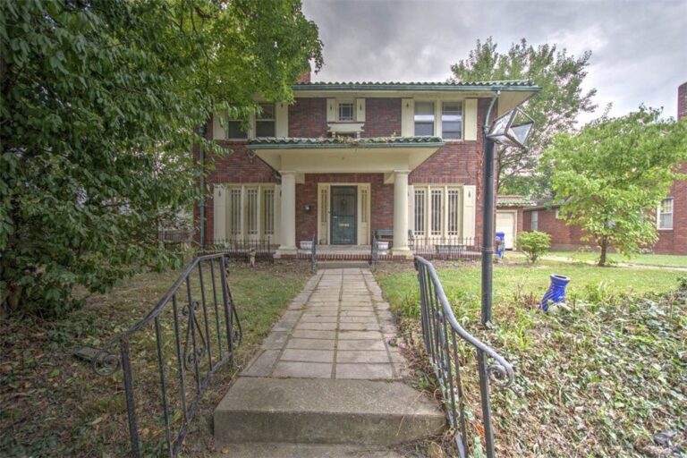 Street Brick Traditional: 1925 Historic Home | $69,900