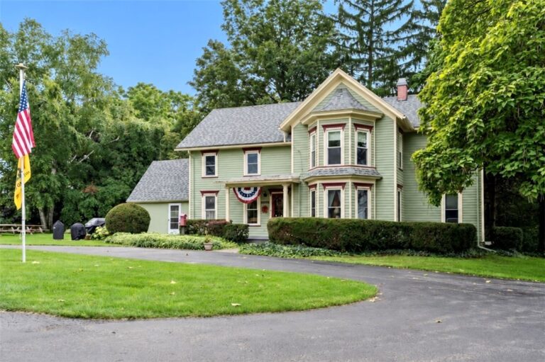 Gardener’s Paradise: 1895 Remodeled Country Estate | $289,900