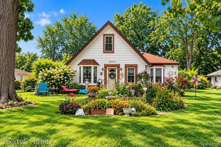 $115,000 for a 1937 Michigan Fixer With a Four-Car Garage
